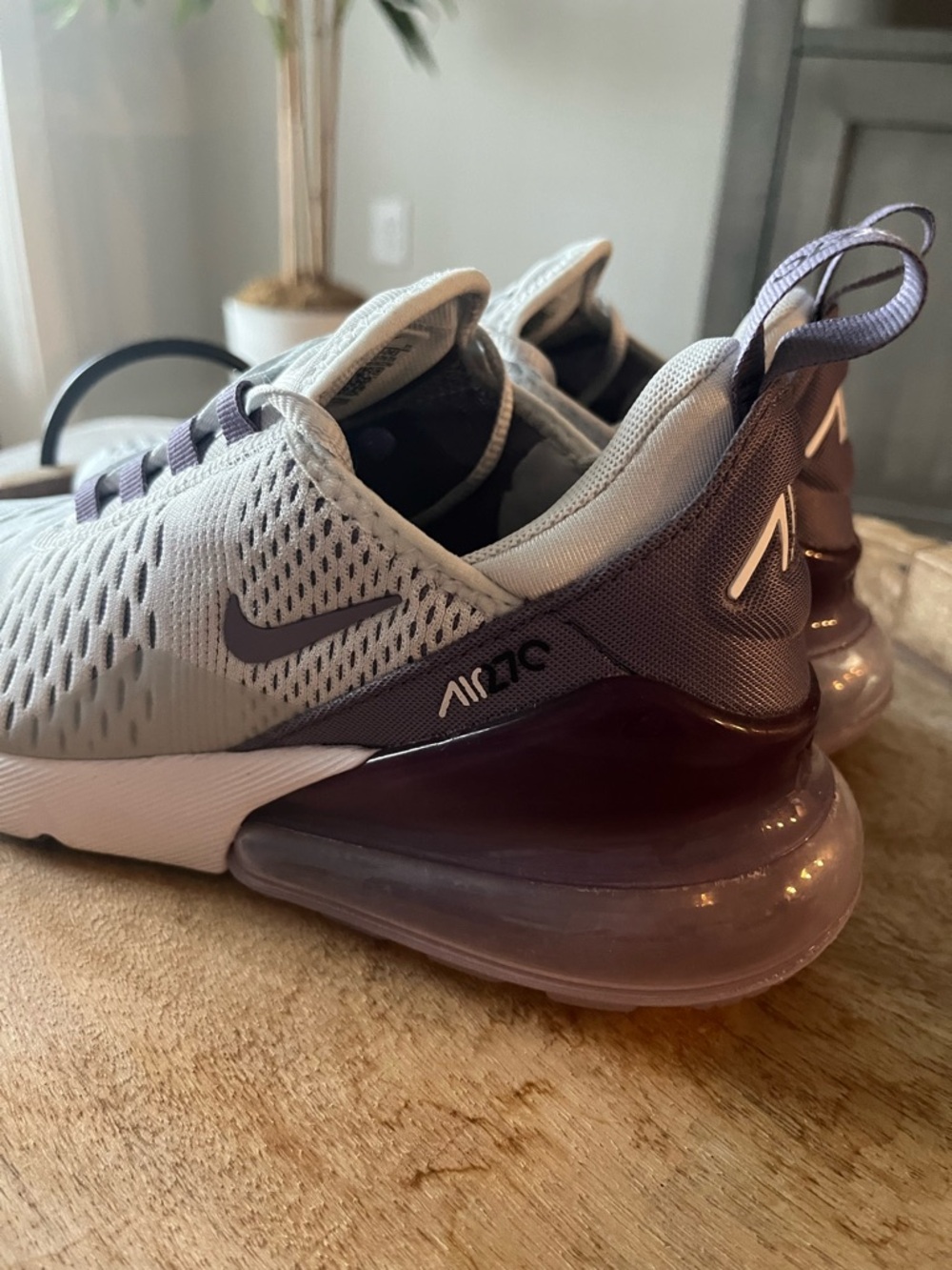 Nike Air Max 270 Sneakers in Light Gray and Purple - Picture 8 of 15